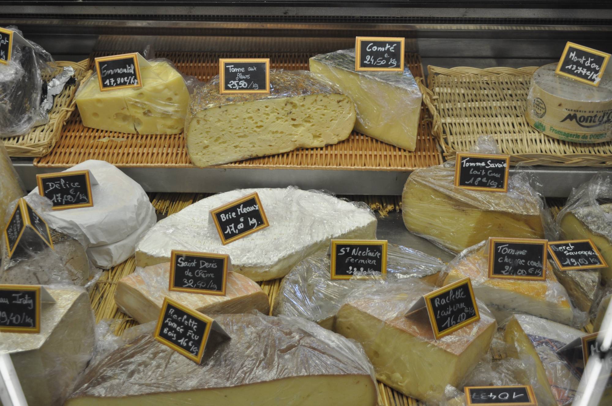 GRANDS CHOIX DE FROMAGES A LA COUPE